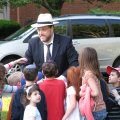 Rabbi_with_kids_8ab2a